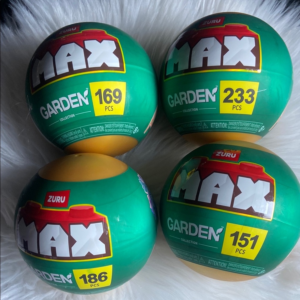 X4 Zuru Max Garden Building Blocks Mystery Surprise Ball